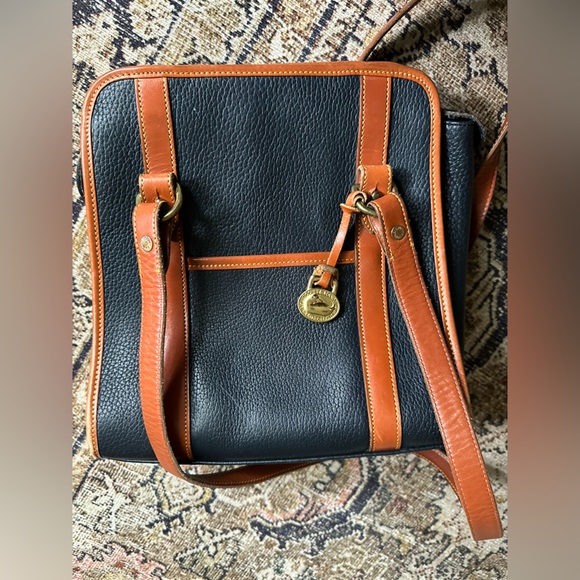 Vintage Dooney and Bouke shoulder Bag Purse - Picture 8 of 16